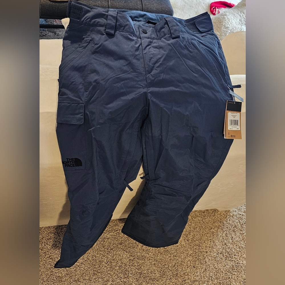 NWT The North Face Women's Snowpants Dark Blue Cargo Adjustable Waisteband